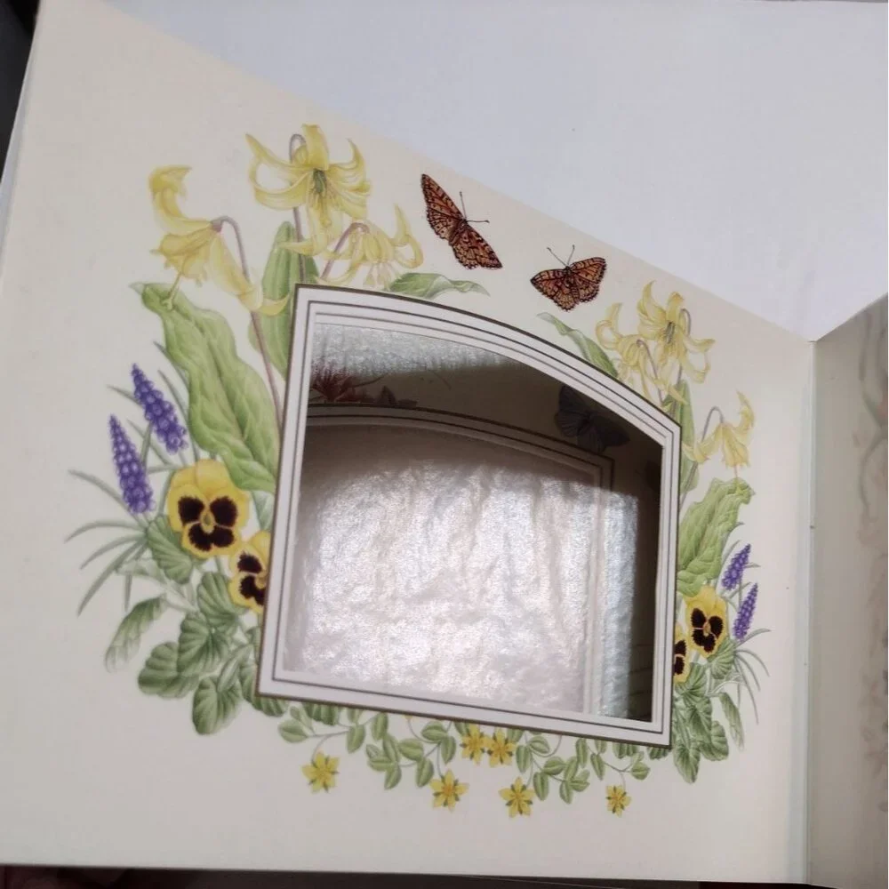 Vintage Photo Album Garland Of Flowers 1990s Cottagecore Hardcover Red Floral